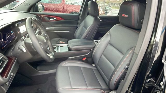 Used 2025 Chevrolet Traverse Z71 w/ Enhanced Driving Package AWD/4WD image 11