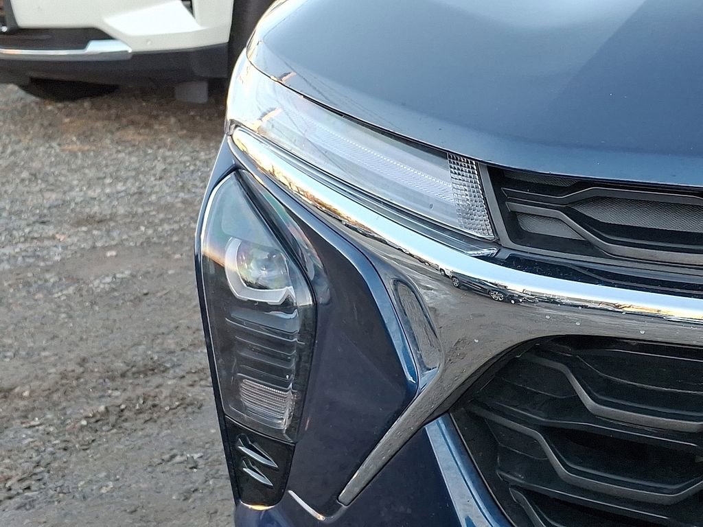 Used 2024 Chevrolet Trax LT image 35