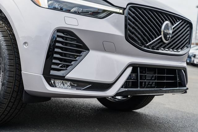 New 2026 Volvo XC60 B5 Plus w/ Protection Package Premier image 15