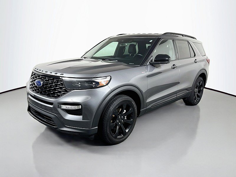 Used 2023 Ford Explorer ST-Line AWD/4WD image 3