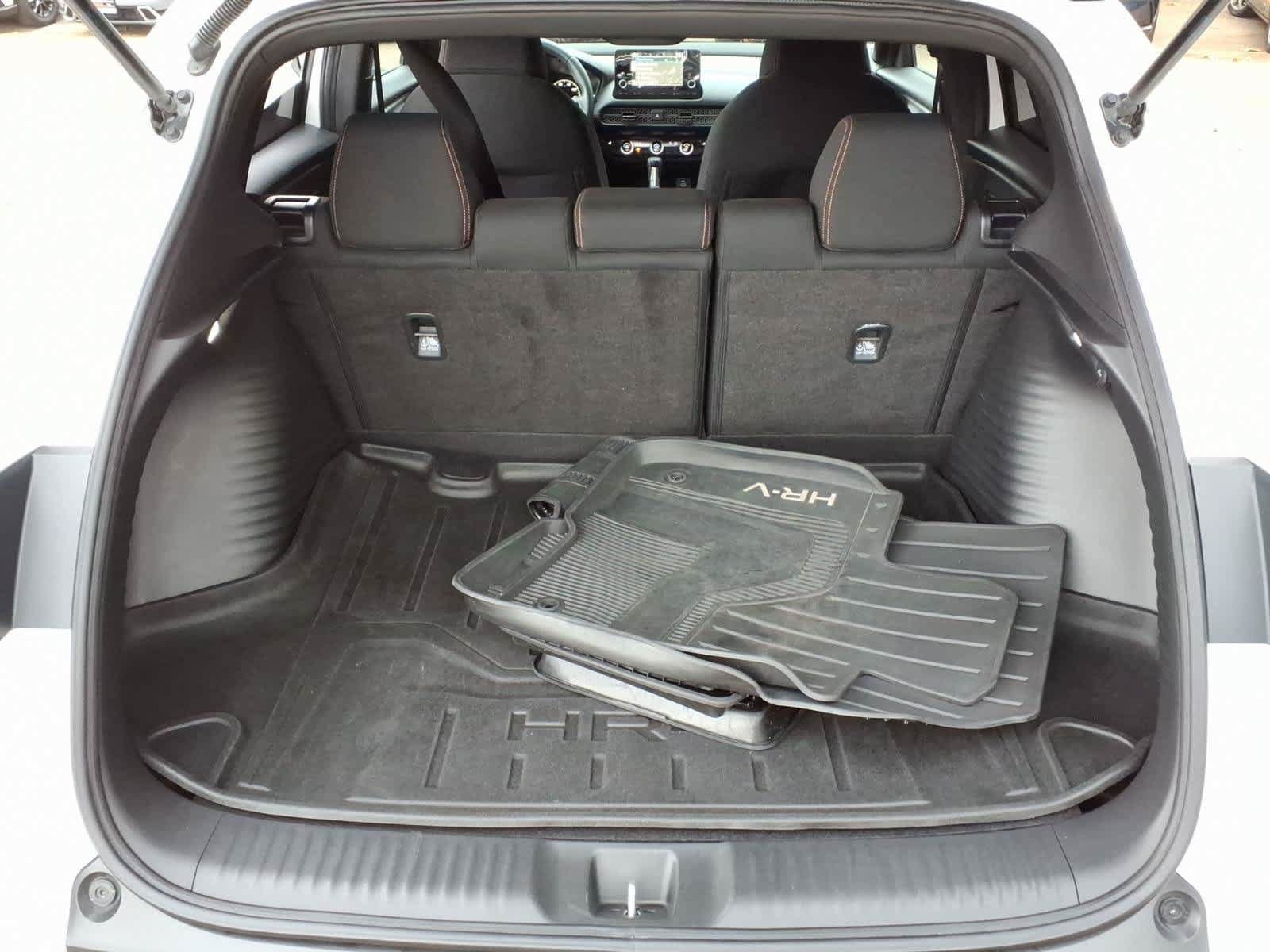 Used 2024 Honda HR-V Sport image 4