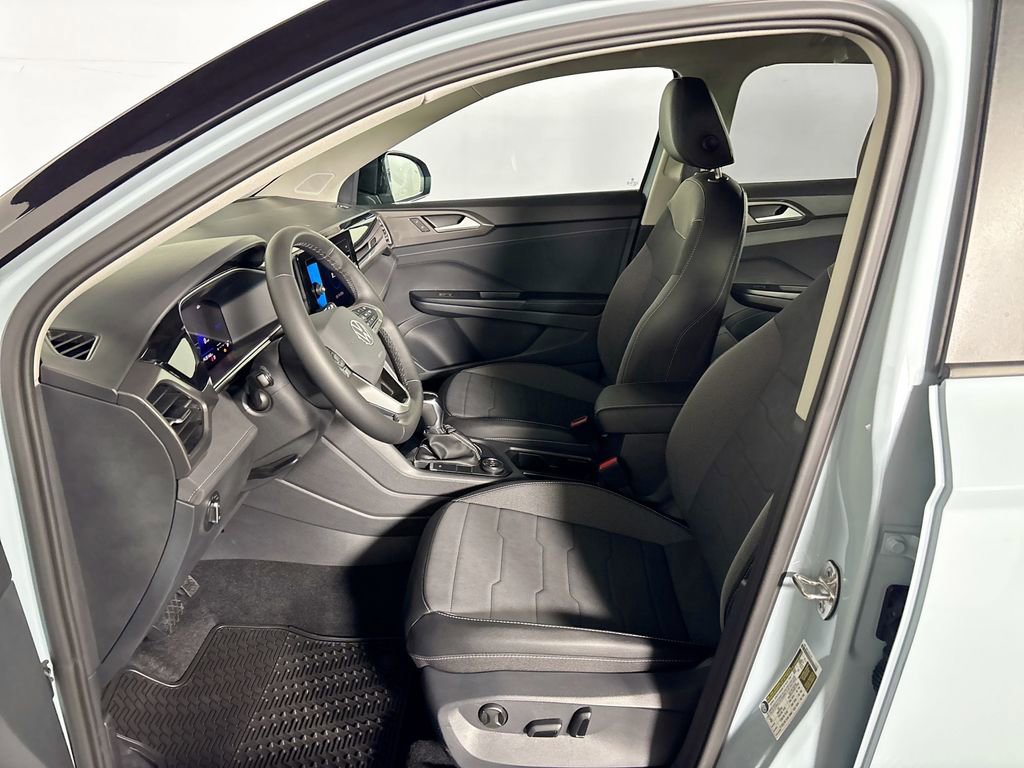 New 2026 Volkswagen Taos SE AWD/4WD image 11