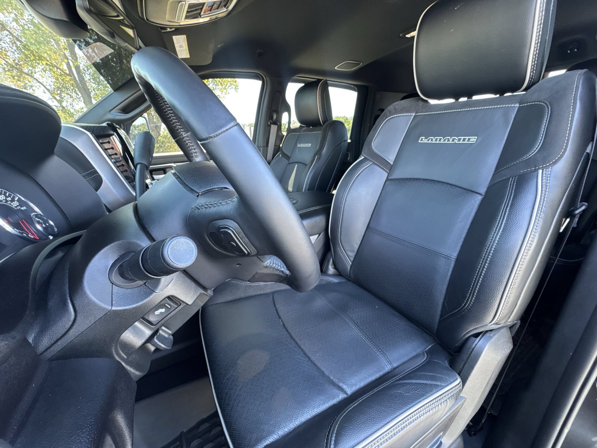 Used 2024 RAM 3500 Laramie w/ Night Edition AWD/4WD image 11