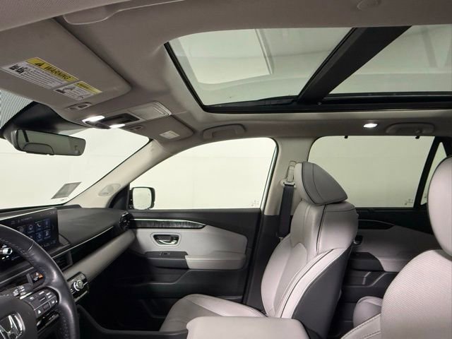 Used 2024 Honda Pilot Elite image 34