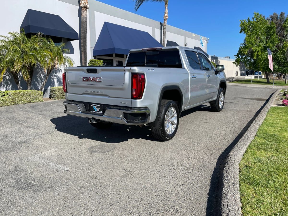 Used 2019 GMC Sierra 1500 SLT w/ SLT Premium Plus Package AWD/4WD image 5