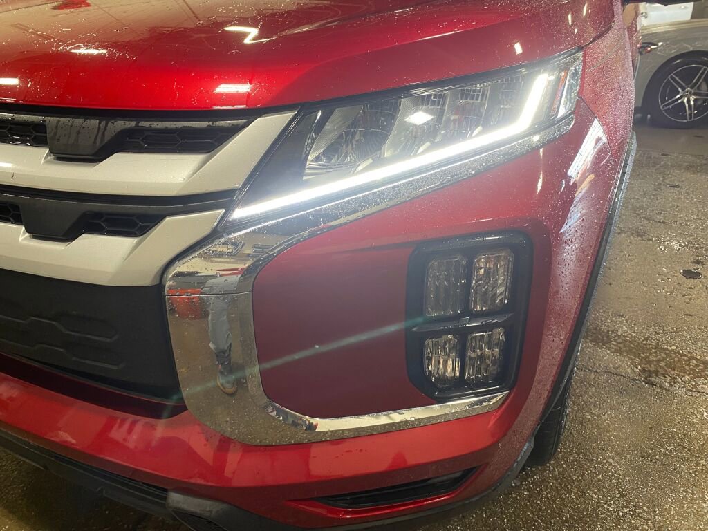 Used 2021 Mitsubishi Outlander Sport ES image 26