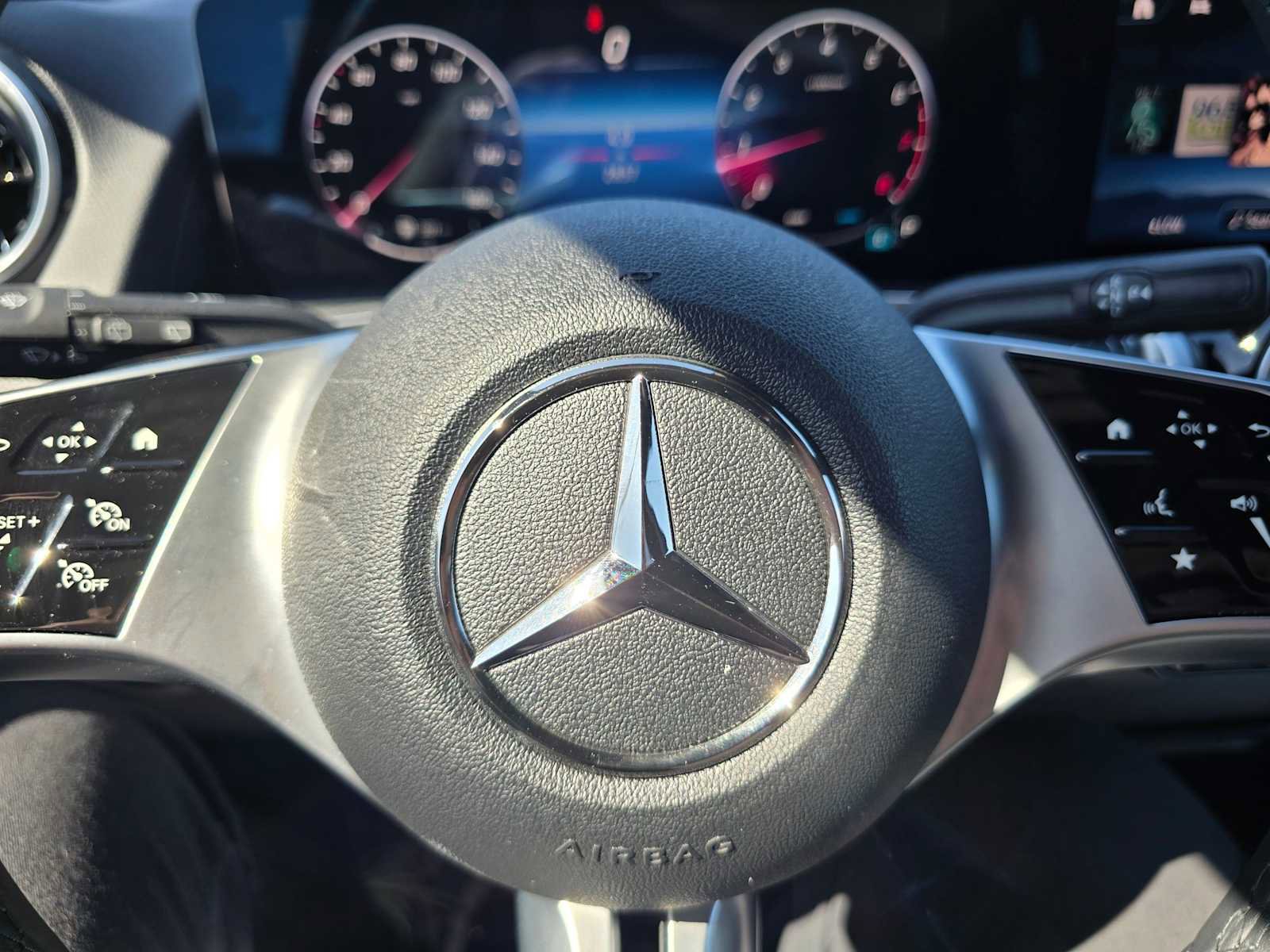 Used 2026 Mercedes-Benz GLB 250 image 23