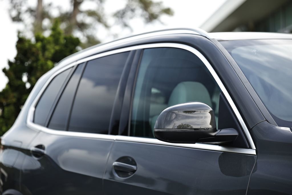 New 2026 BMW X5 xDrive40i w/ Premium Package image 3