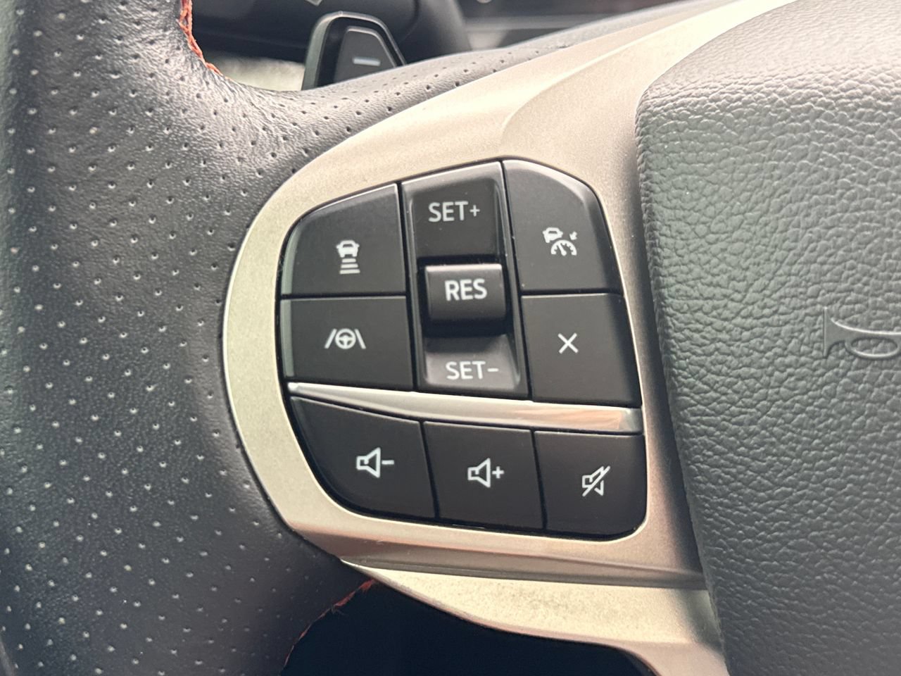 Used 2022 Ford Explorer Timberline AWD/4WD image 32