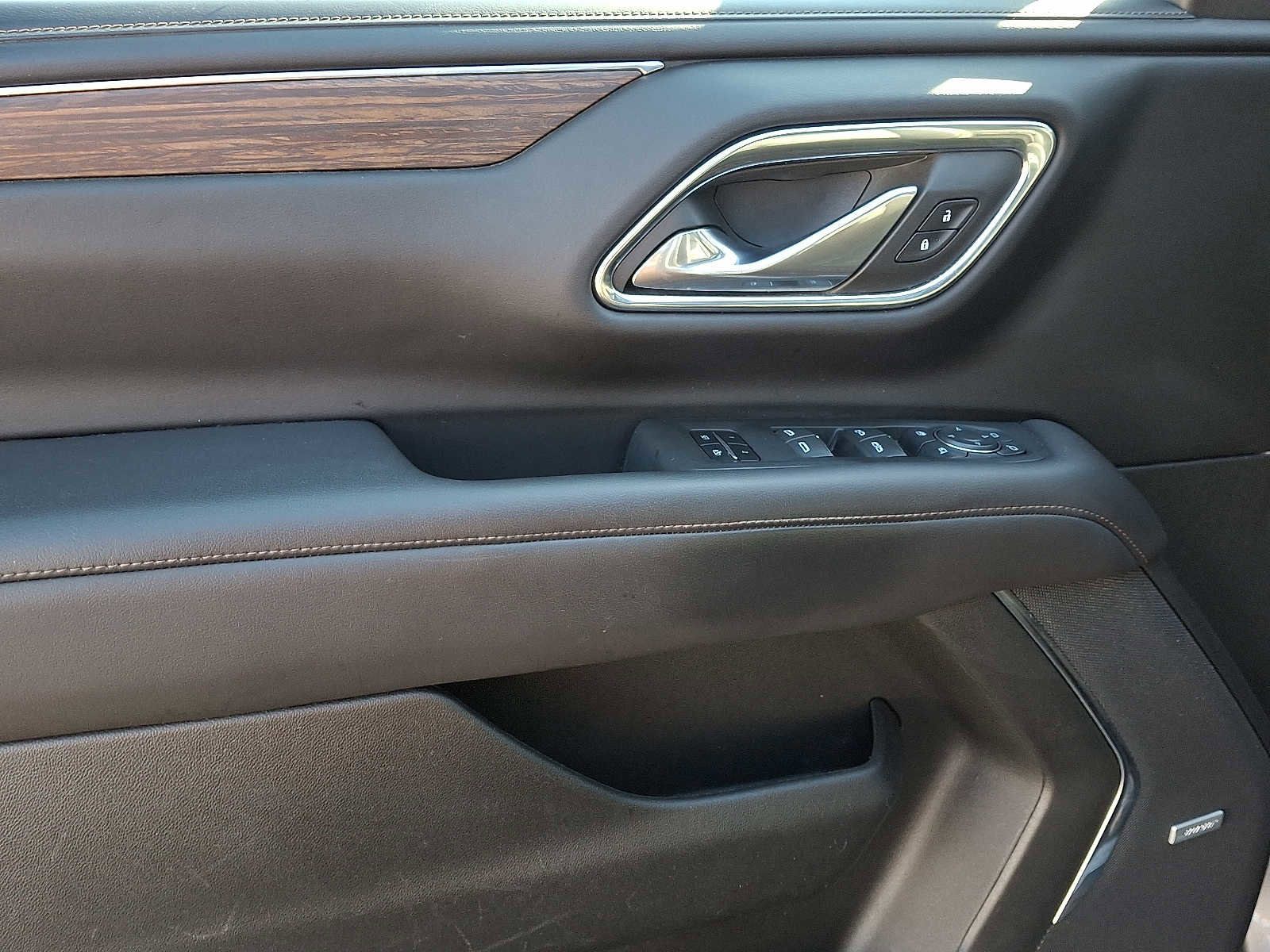 Used 2023 Chevrolet Tahoe High Country w/ Premium Package 2 image 13