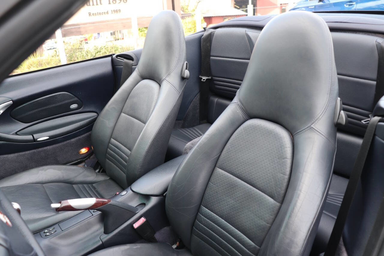Used 2003 Porsche 911 Carrera 4 image 26