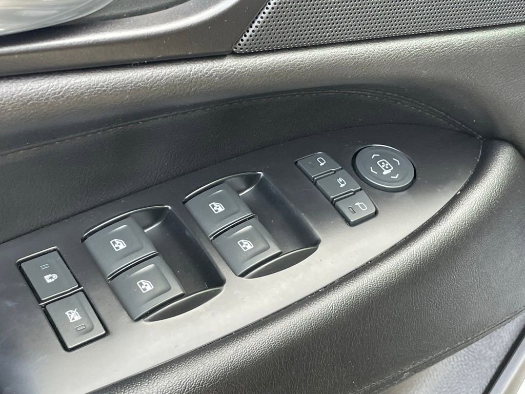 Certified 2020 Cadillac Escalade Luxury w/ Escalade Sport Edition image 35