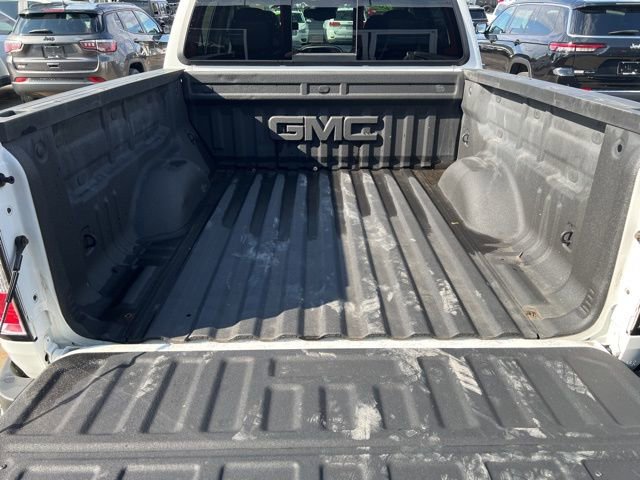 Used 2020 GMC Canyon SLE w/ Driver Alert Package image 11