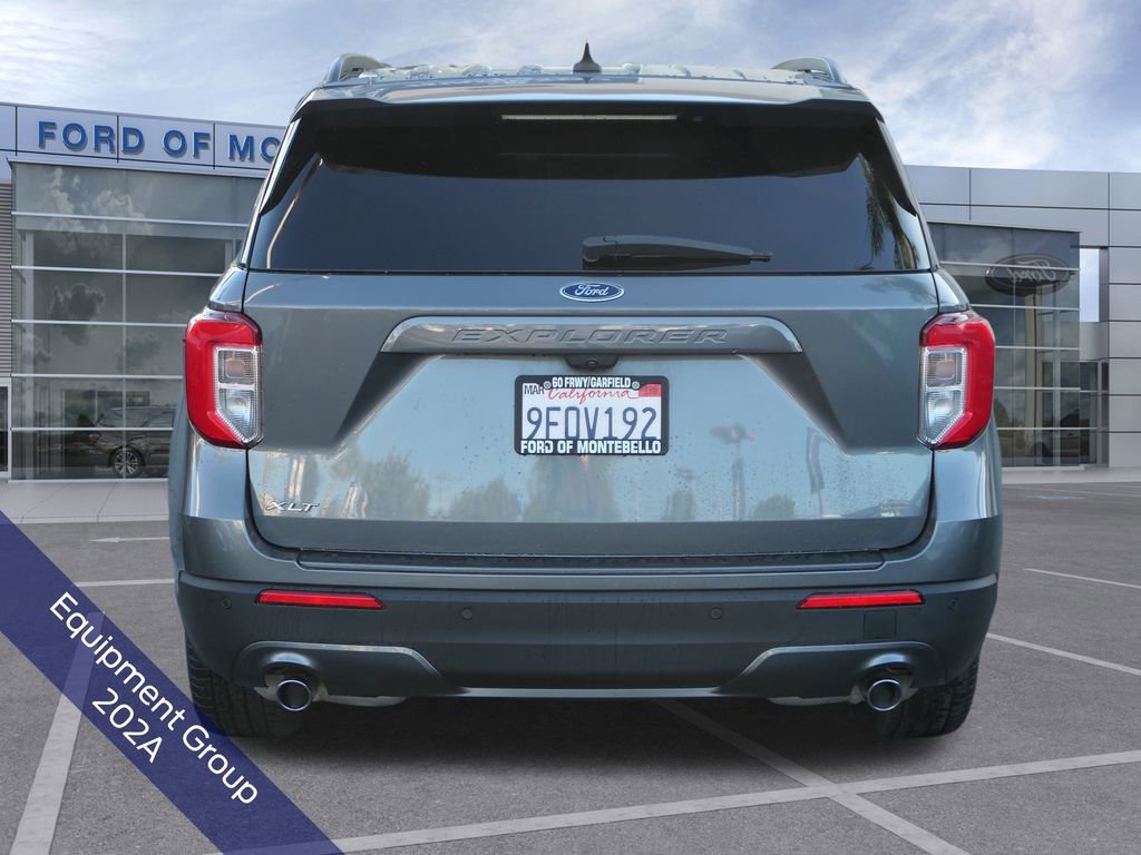 Used 2022 Ford Explorer XLT w/ Equipment Group 202A image 6