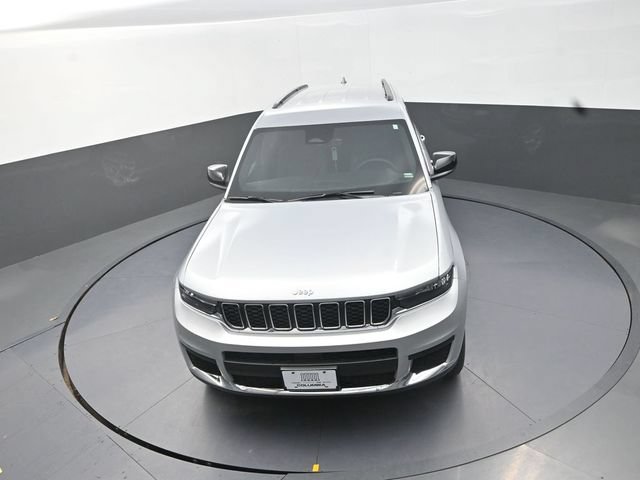 Used 2025 Jeep Grand Cherokee L Laredo AWD/4WD image 12