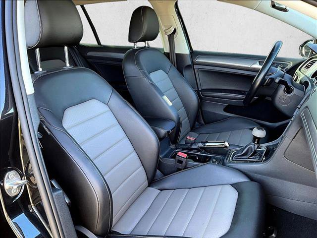 Used 2017 Volkswagen Golf Alltrack SEL image 9