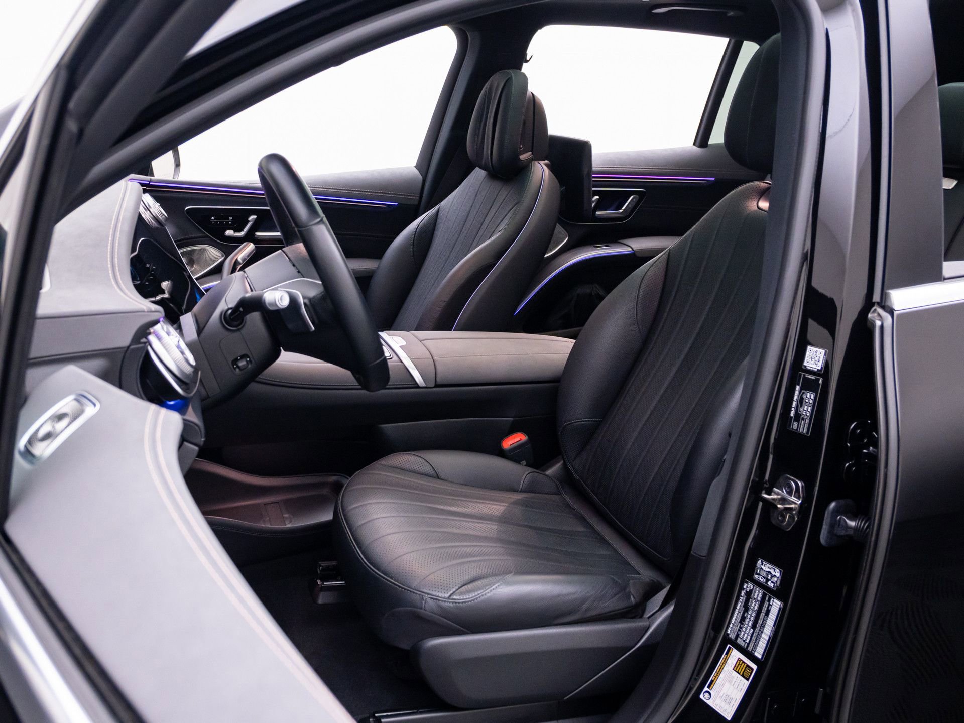 Used 2023 Mercedes-Benz EQS 580 4MATIC SUV image 17