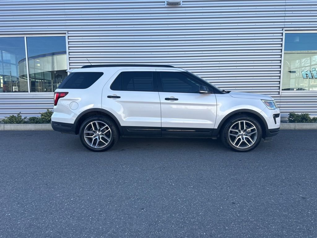 Used 2018 Ford Explorer Sport w/ Equipment Group 401A image 2
