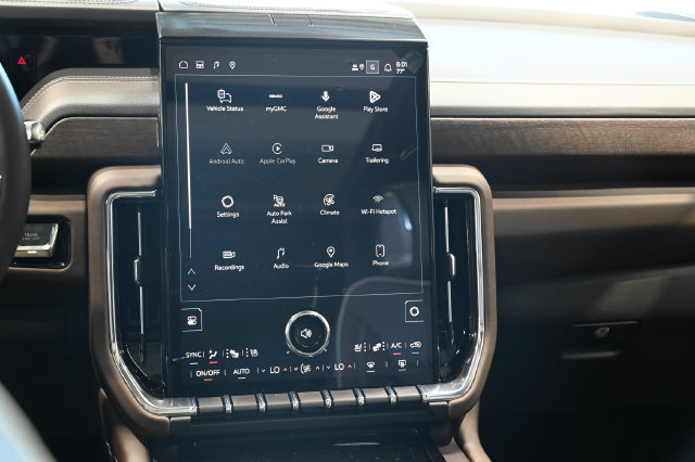 New 2026 GMC Yukon XL Denali Ultimate AWD/4WD image 18