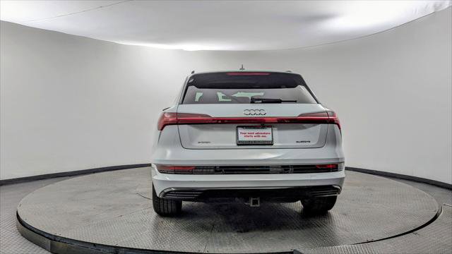 Used 2022 Audi e-tron Premium w/ Convenience Plus Package image 7