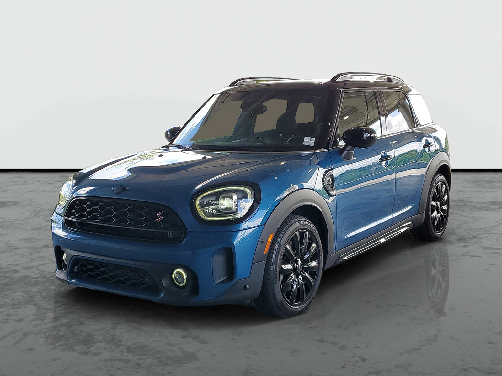 Used 2024 MINI Cooper Countryman S FWD image 2