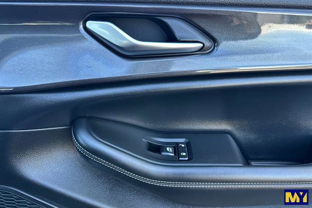 Used 2023 Jeep Grand Cherokee L Laredo w/ Trailer Tow Group (B) image 22