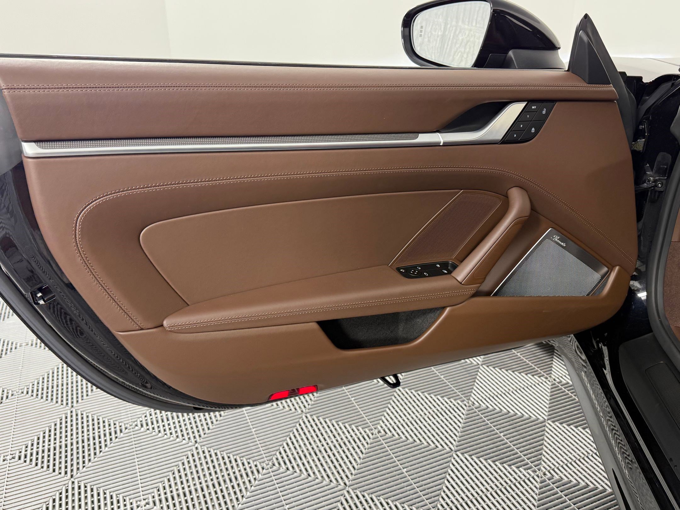 Used 2024 Porsche 911 Carrera 4S image 14