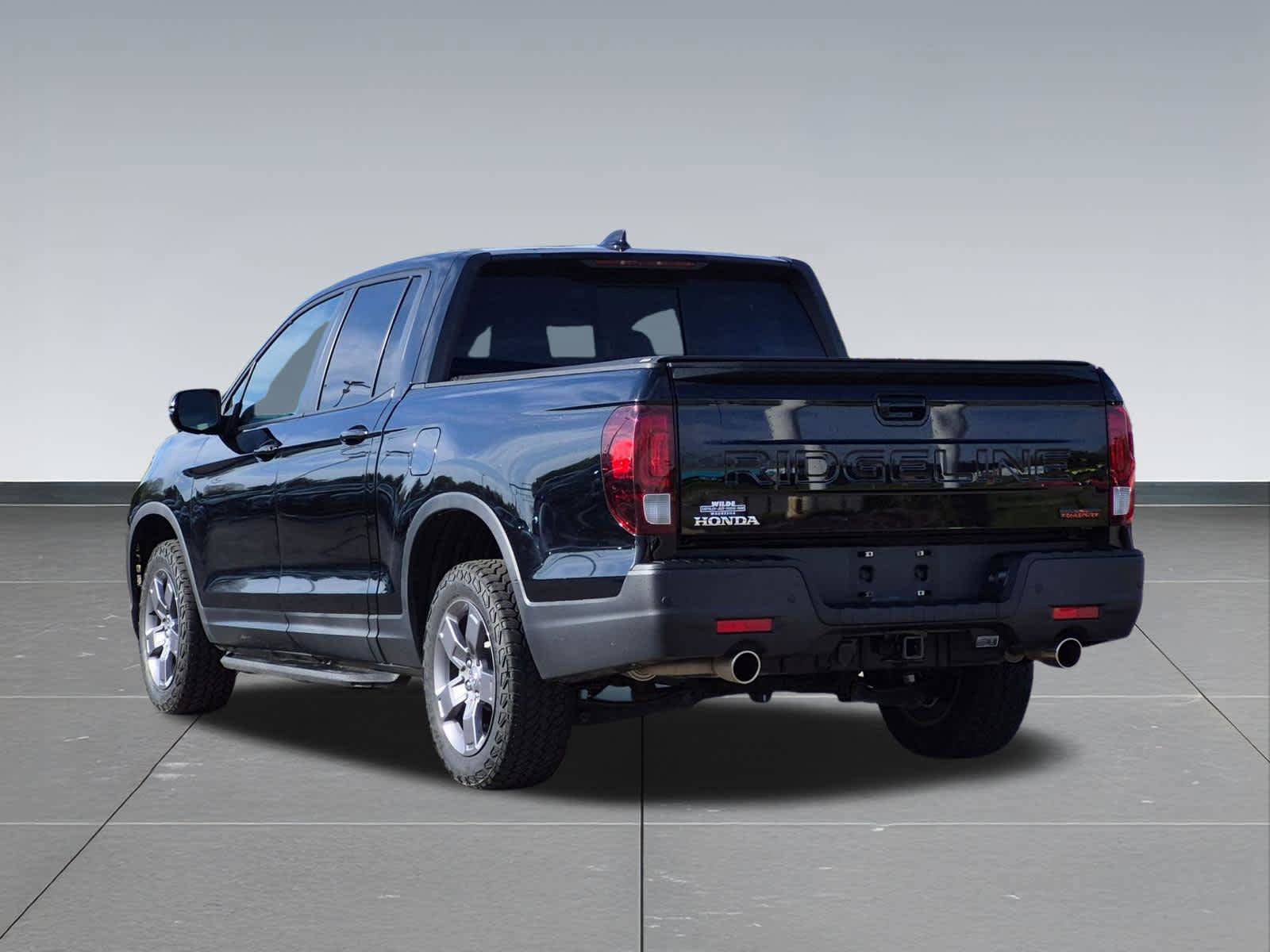 Used 2025 Honda Ridgeline TrailSport image 5
