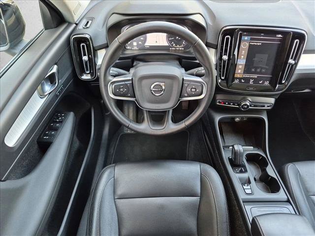 Used 2021 Volvo XC40 T5 Momentum AWD/4WD image 15