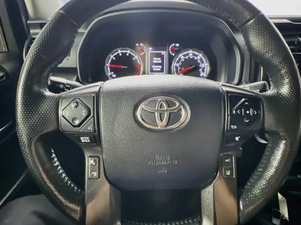 Used 2024 Toyota 4Runner TRD Off-Road Premium w/ Moonroof Package AWD/4WD image 15