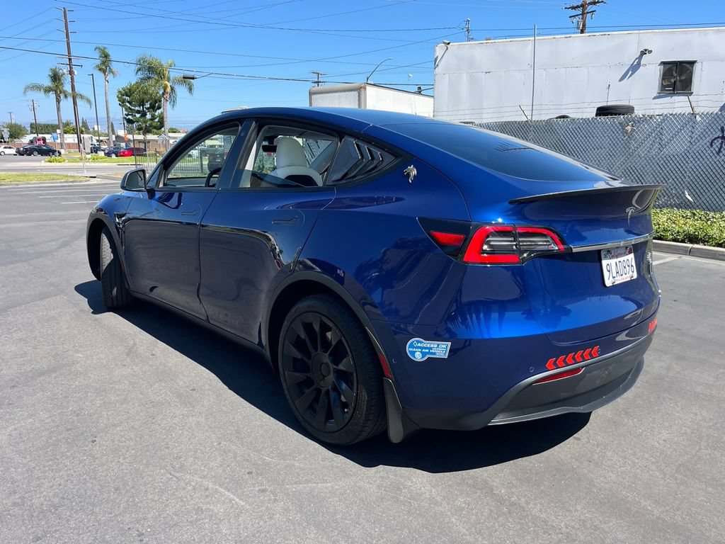 Used 2021 Tesla Model Y Long Range AWD/4WD image 4