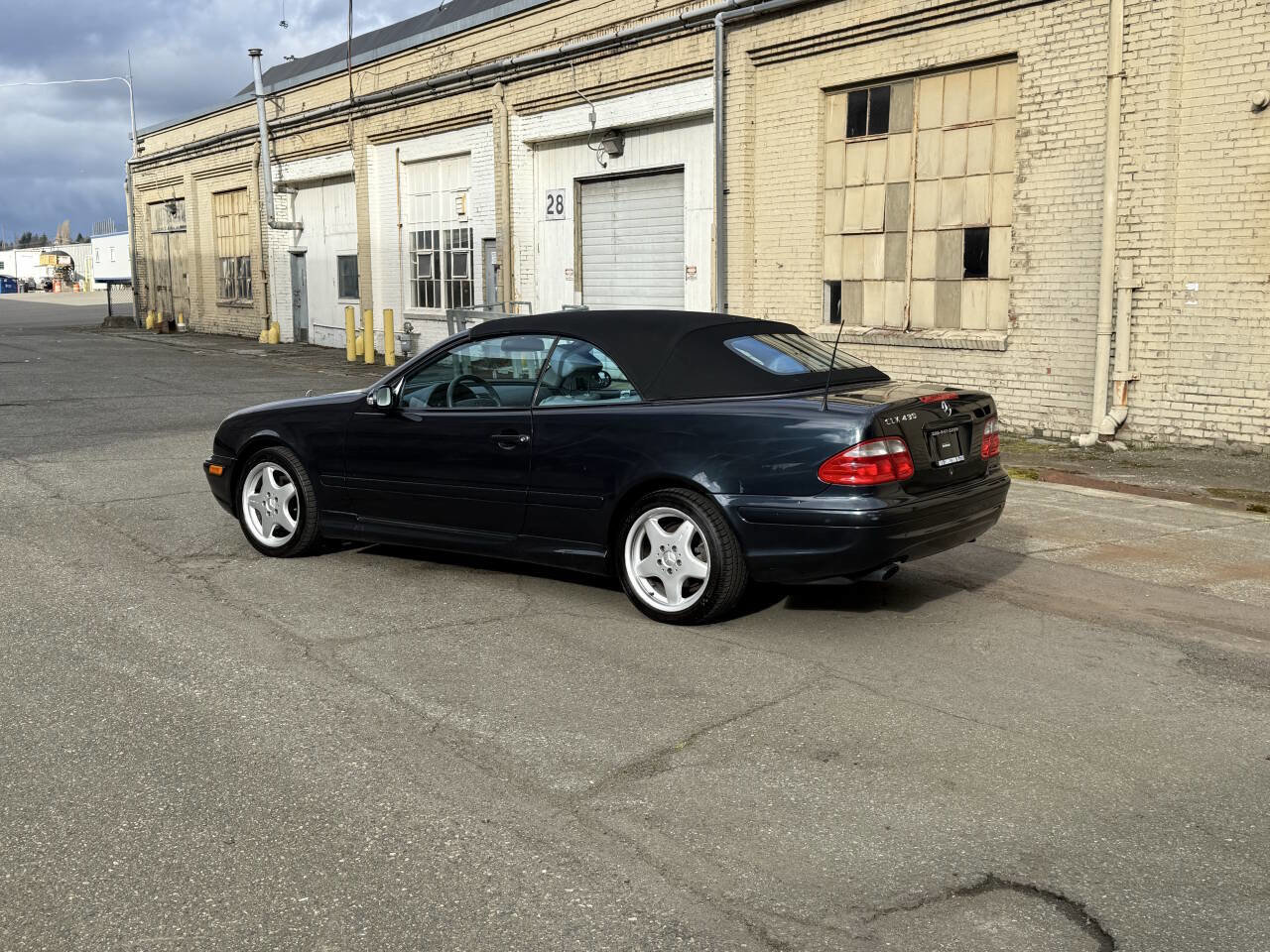Used 2000 Mercedes-Benz CLK 430 Cabriolet image 6