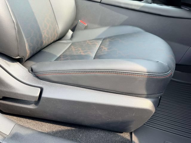 New 2026 Nissan Sentra SR w/ SR Premium Package FWD image 9
