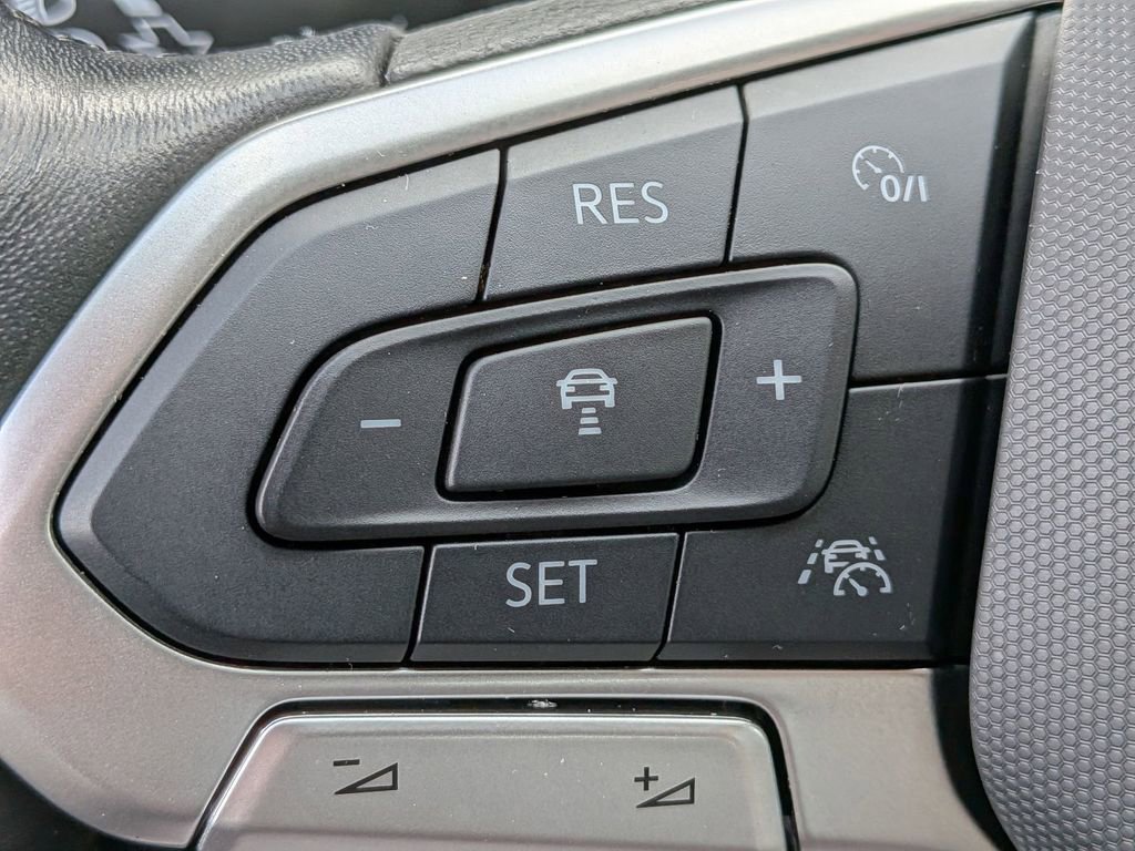 Used 2025 Volkswagen Jetta S FWD image 25