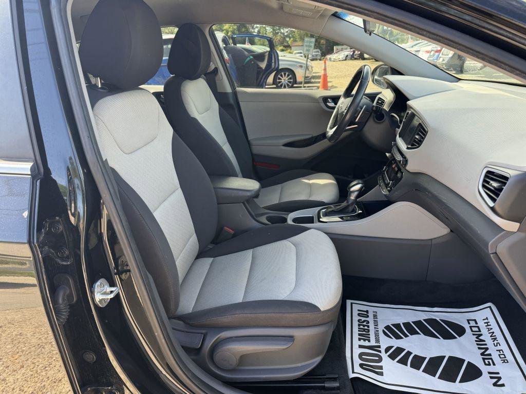 Used 2018 Hyundai Ioniq SEL FWD image 14