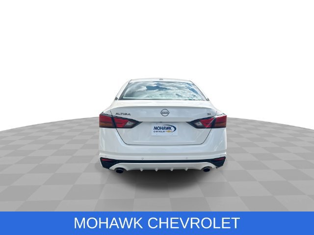 Used 2024 Nissan Altima 2.5 SL FWD image 7
