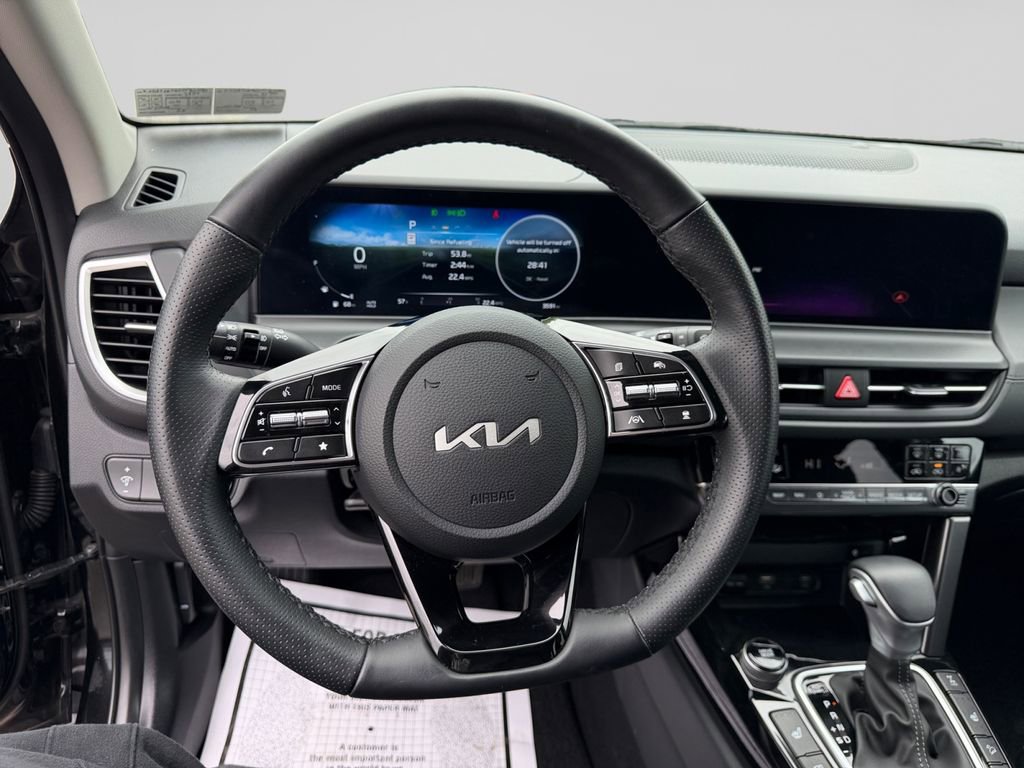 Certified 2025 Kia Seltos SX AWD/4WD image 13