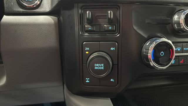 Used 2023 Ford F250 Limited AWD/4WD image 35