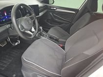 Used 2025 Volkswagen Jetta Sport FWD image 21