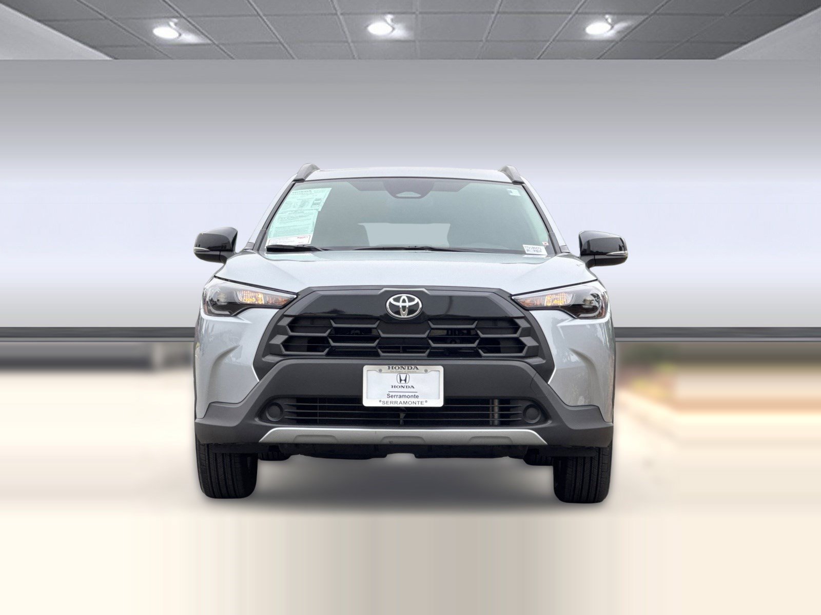 Used 2026 Toyota Corolla Cross LE FWD image 5