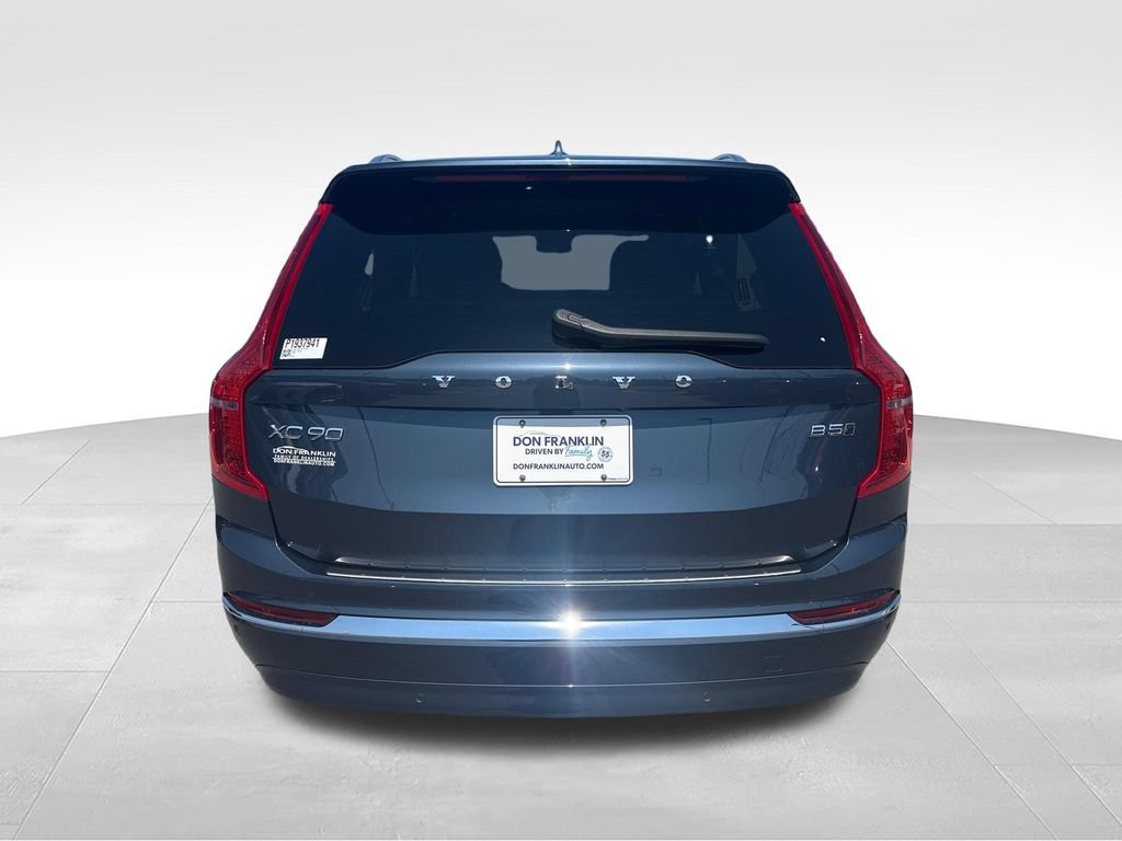 Used 2023 Volvo XC90 B5 Plus w/ Protection Package Premier AWD/4WD image 4
