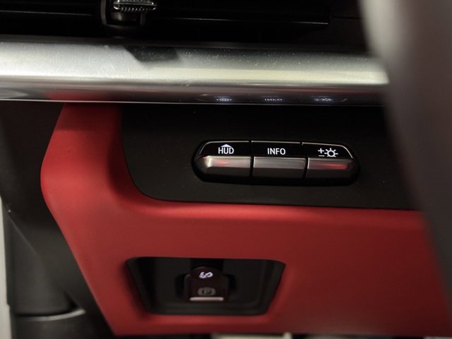 Used 2023 Chevrolet Corvette Stingray w/ Z51 Performance Package image 19