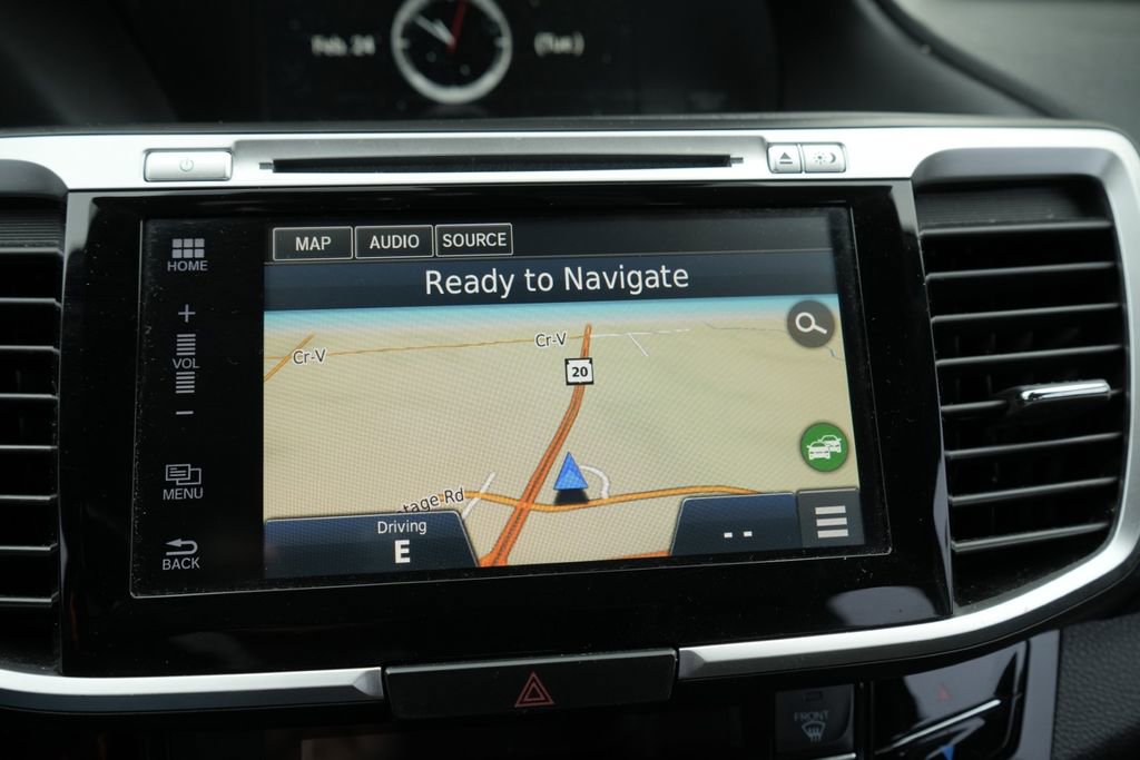 Used 2016 Honda Accord Touring image 37