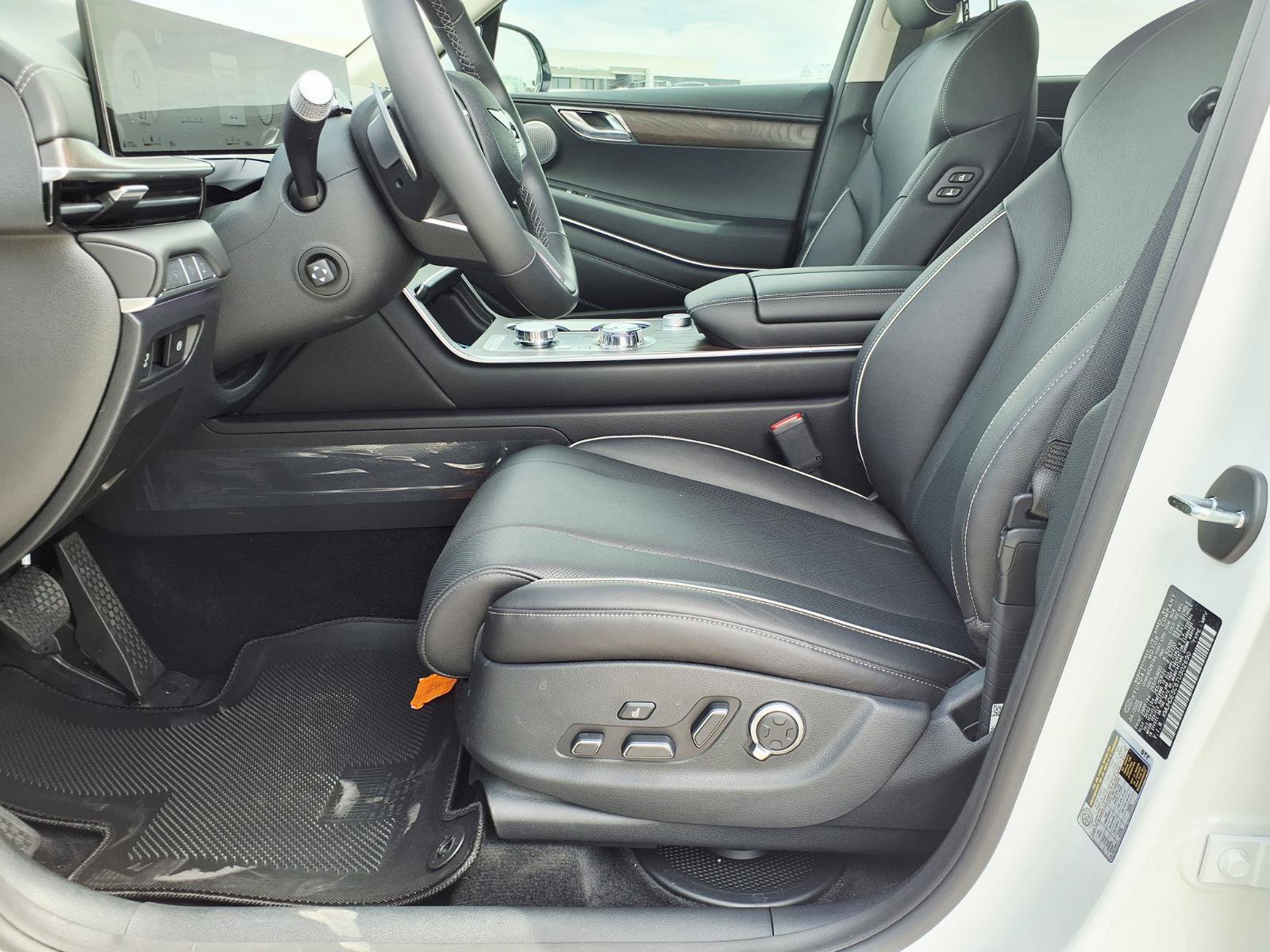 Certified 2026 Genesis GV80 3.5T Advanced AWD/4WD image 22