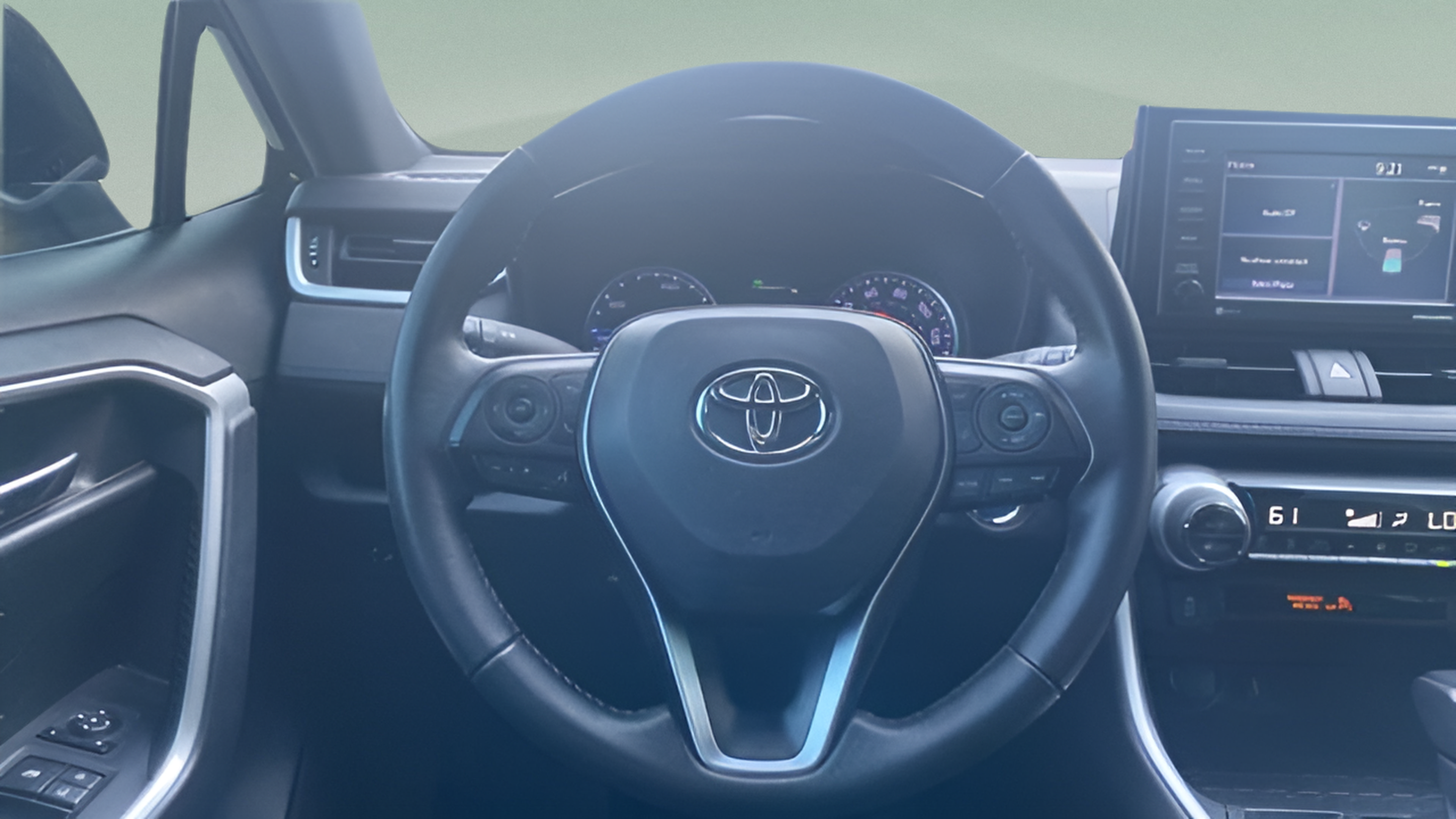 Used 2022 Toyota RAV4 SE AWD/4WD image 15