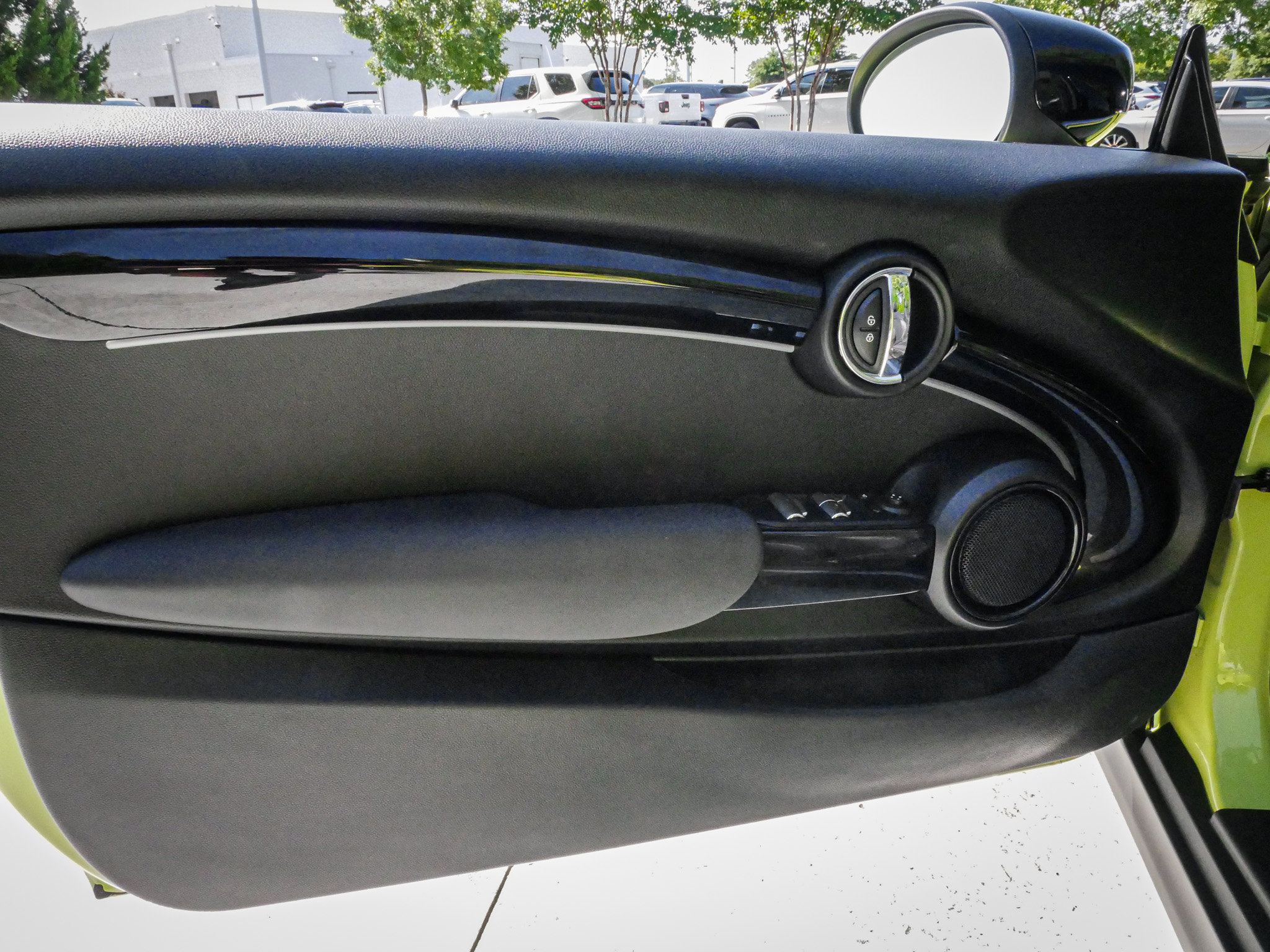 Used 2024 MINI Cooper S w/ Signature Upholstery Package FWD image 16