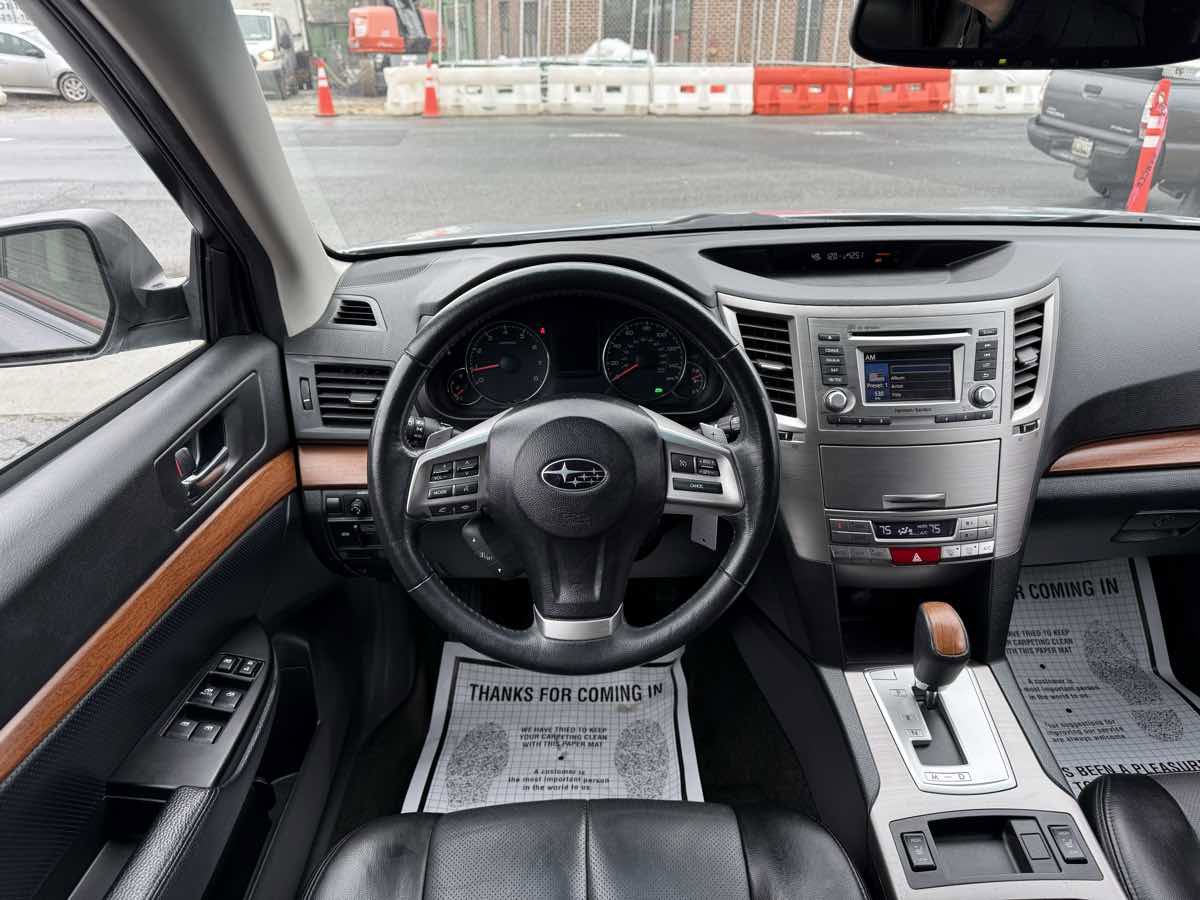 Used 2014 Subaru Outback 2.5i Limited w/ Moonroof Package image 14