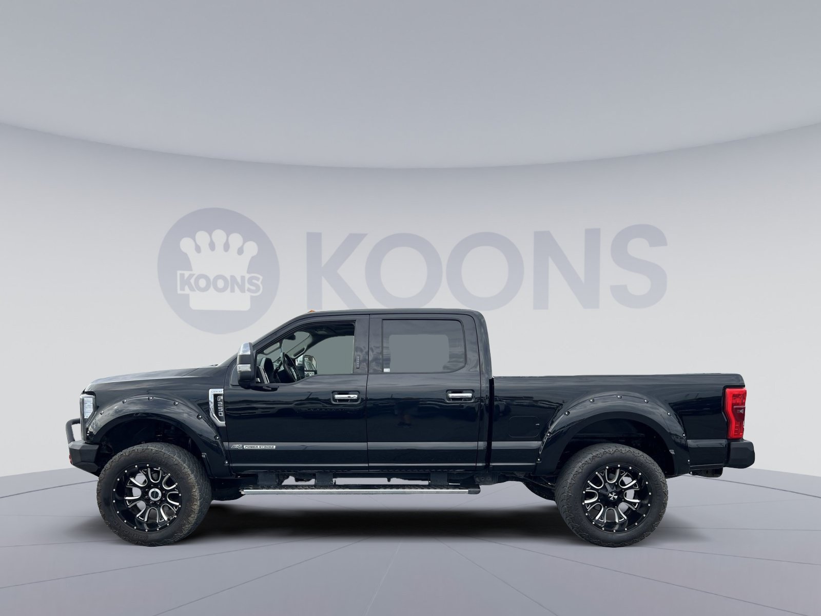 Used 2017 Ford F250 Lariat w/ Lariat Ultimate Package AWD/4WD image 2