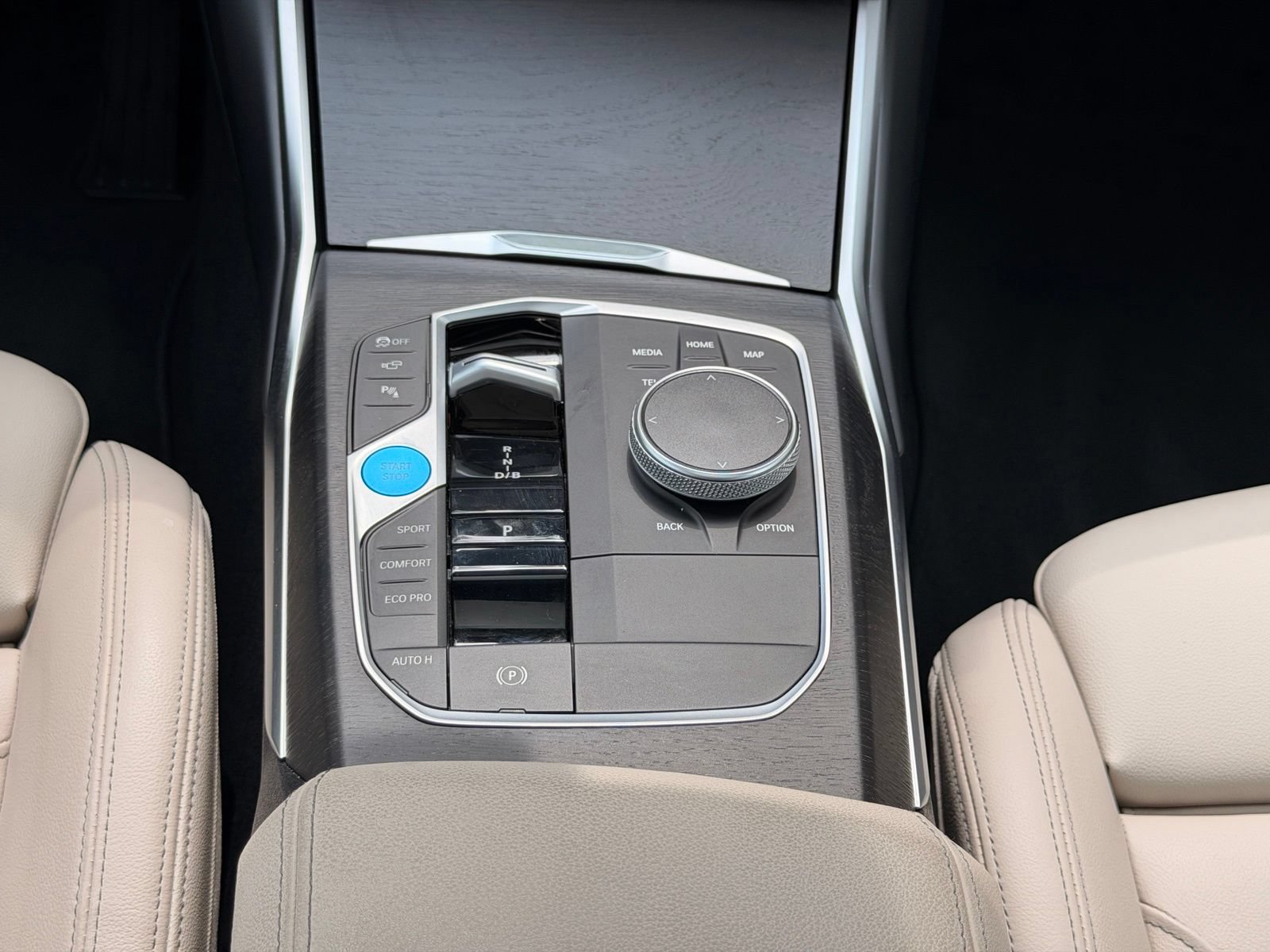 Used 2023 BMW i4 eDrive35 RWD image 17