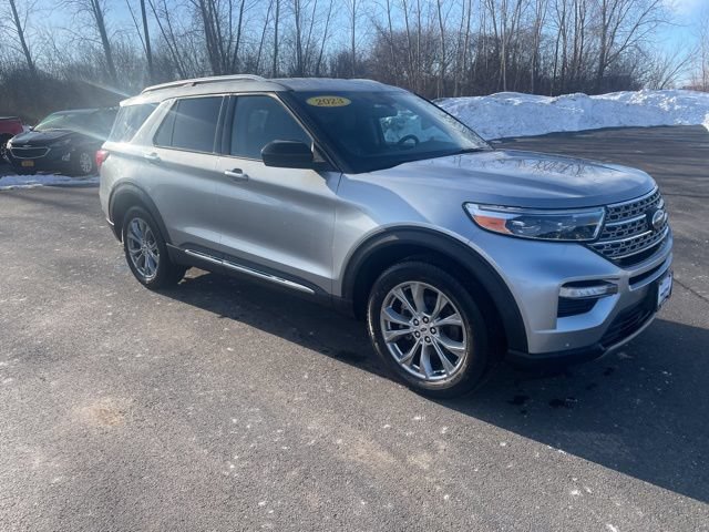 Used 2023 Ford Explorer Limited AWD/4WD image 1